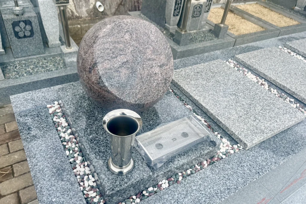 永代供養天女区モニュメント